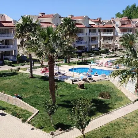 Botanic Garden Apartment